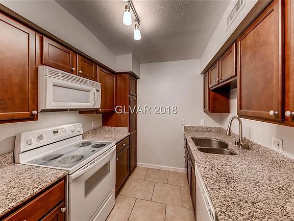 5th image of 2838 Loveland Dr Unit 1613