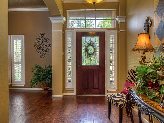 A beautiful glance at these gorgeous wood floors