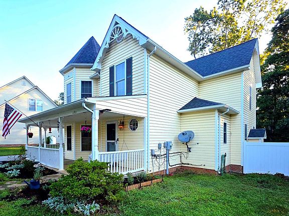 3rd image of 1130 Happy Ridge Dr