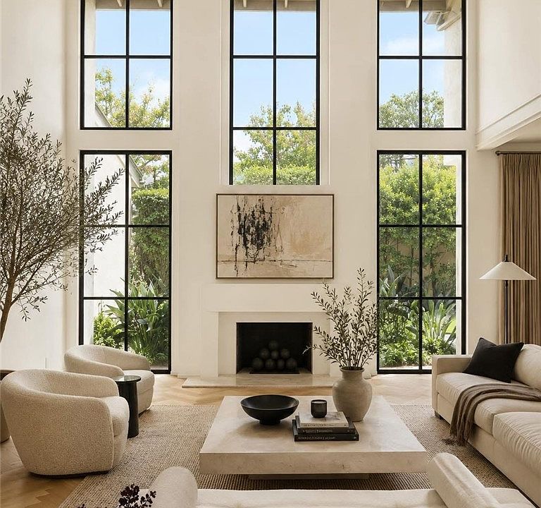 1st image of 10 Rue Valbonne