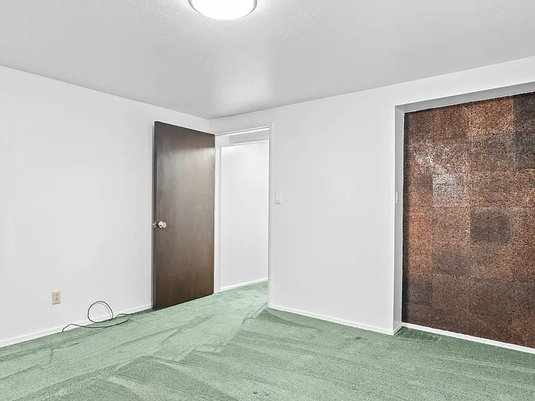 9763 S Sitzmark Dr — Photo 14