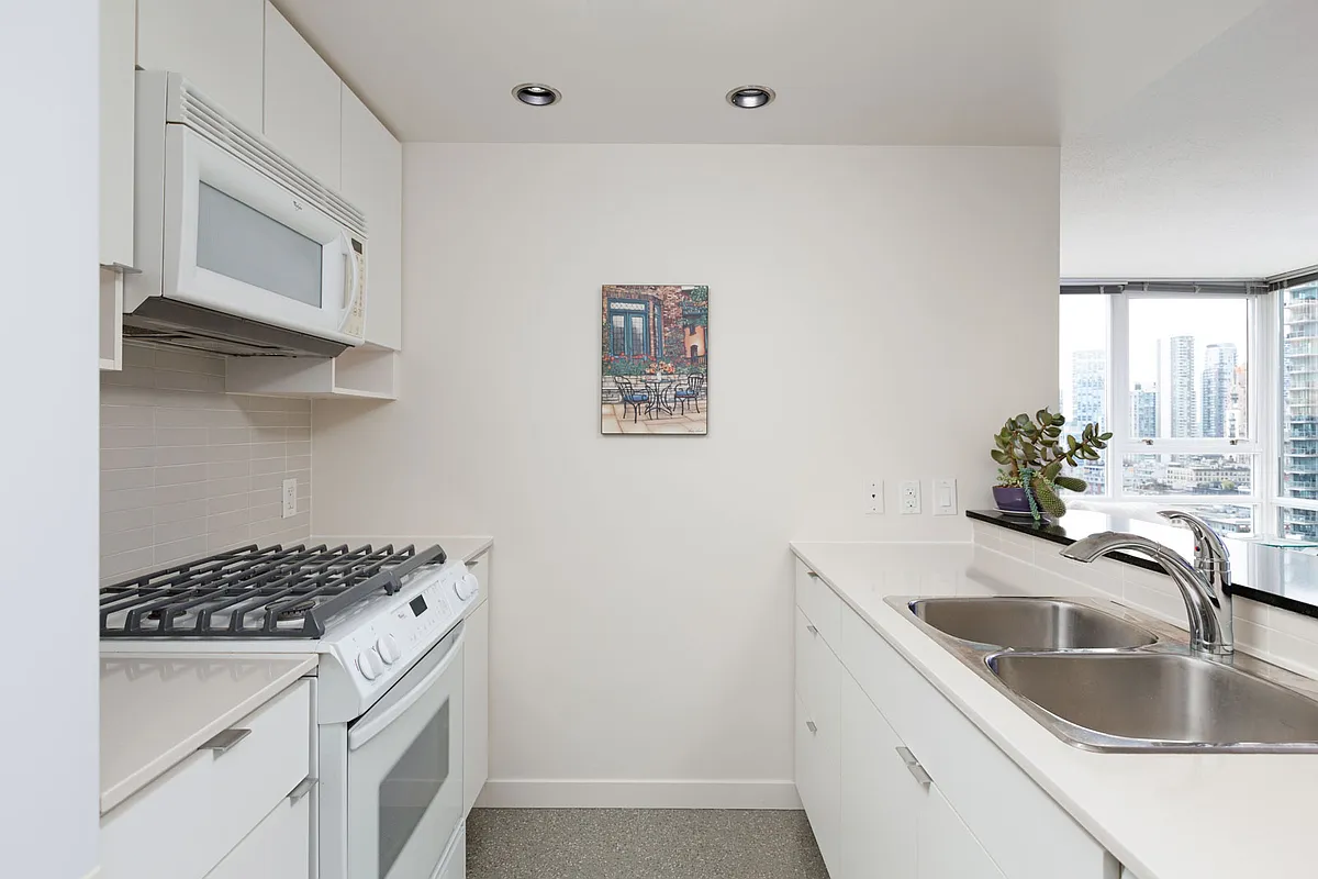 Building Photo - 939 Expo Blvd #2310