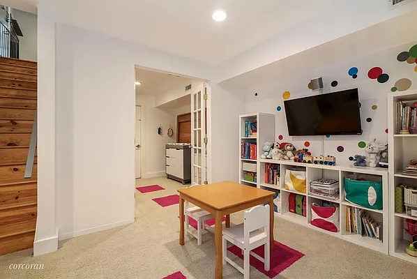 Sold by Corcoran | media 24