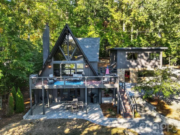 16404 Macgregor Ln, Charlotte, NC 28278