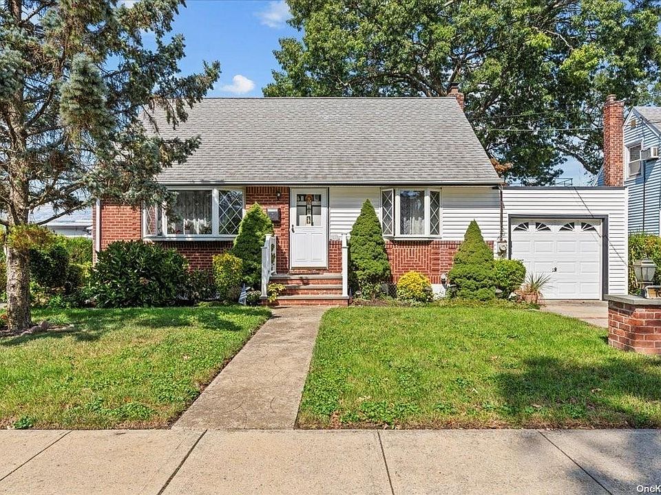 1st image of 161 Tyrconnell Avenue