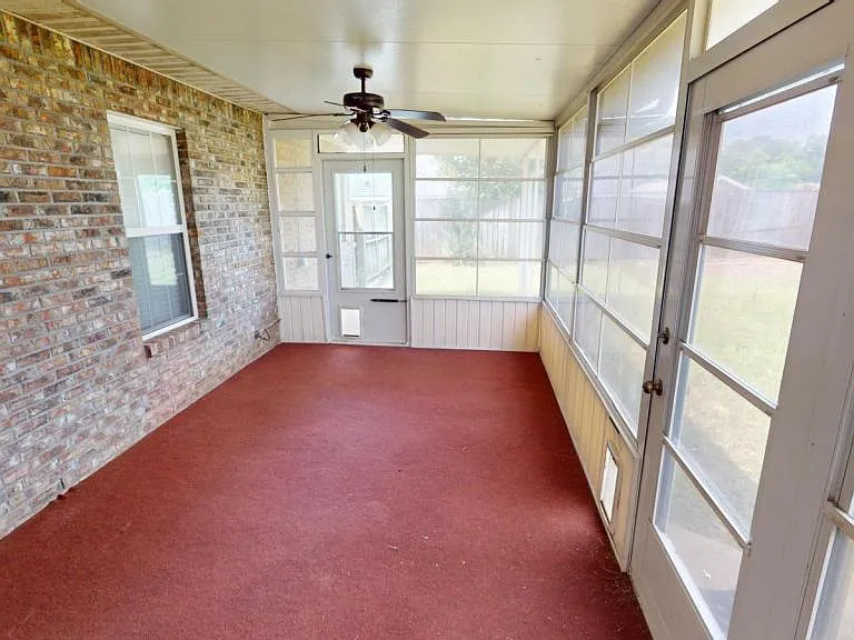 808 Dixie Dr — Photo 22
