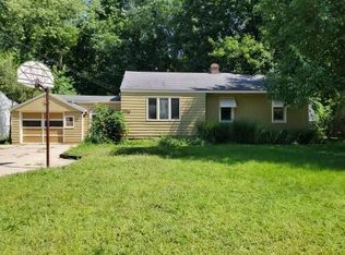 3738 Grape Ave NE, Grand Rapids, MI 49525