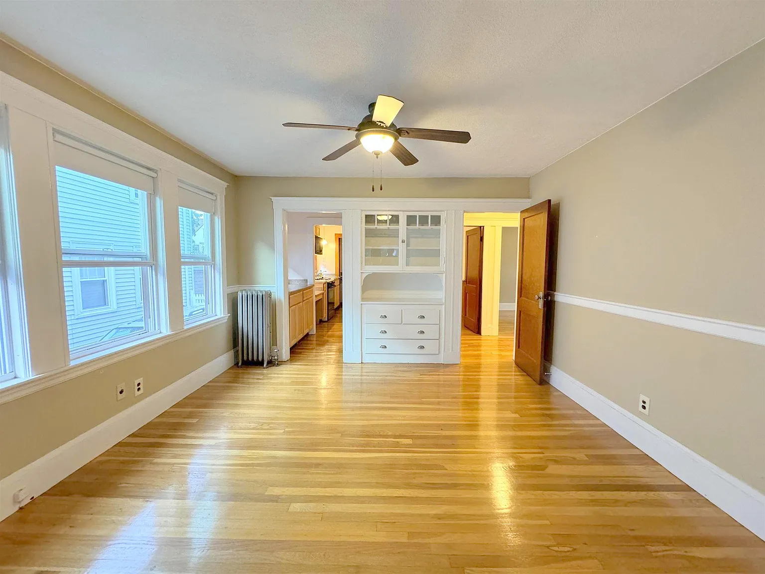 2 bed, 1000 sqft, $2,500 — Photo 3