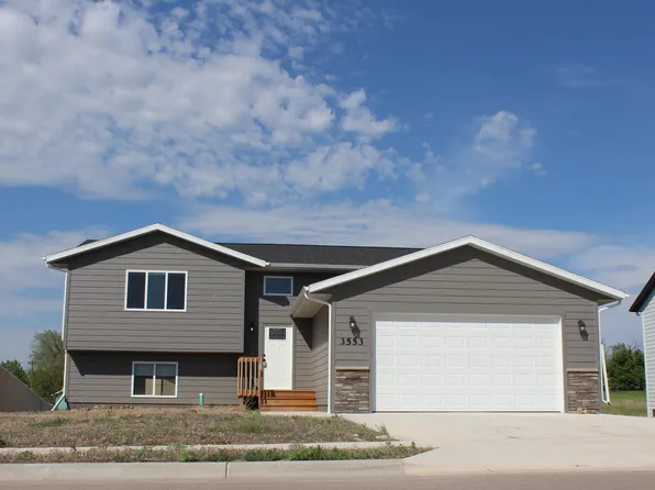 3553 Blackpowder Rd, Rapid City, SD 57703