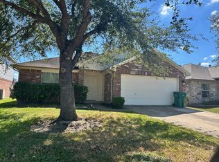 850 Saltcreek Bend Ln, La Marque, TX 77568