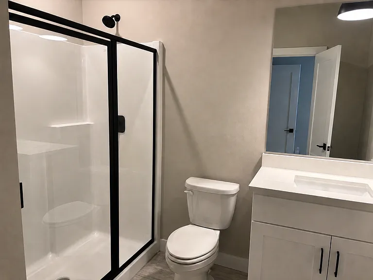 Suite Bathroom
