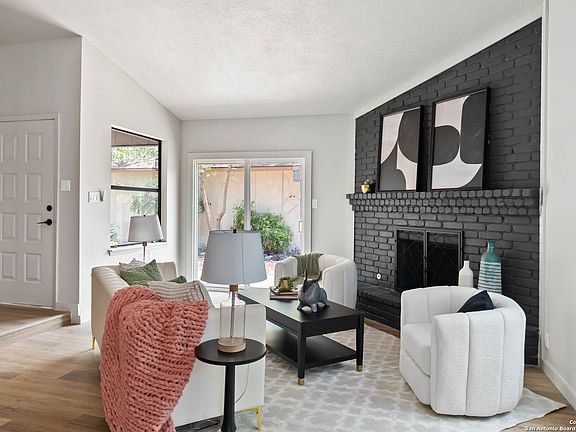 4th image of 8502 Westgrove