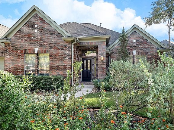 2nd image of 46 Delmar Green Pl