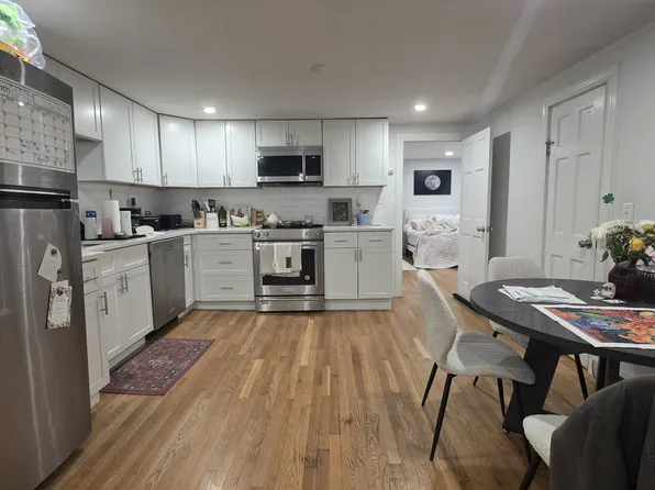 19 G St #1, Boston, MA 02127