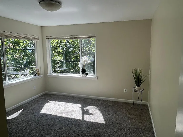 500 Elliott Ave W #208 — Photo 10