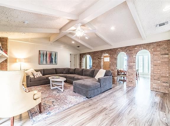 4th image of 2309 Northcrest Dr