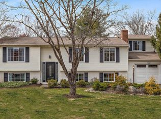 1112 Riva Ridge Dr, Great Falls, VA 22066