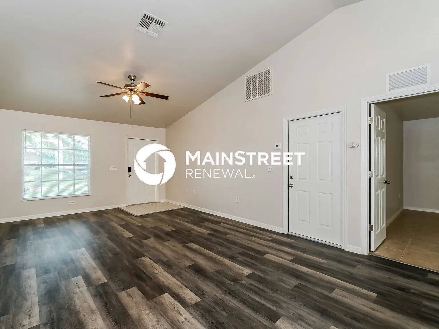 5015 Bywood St — Photo 2