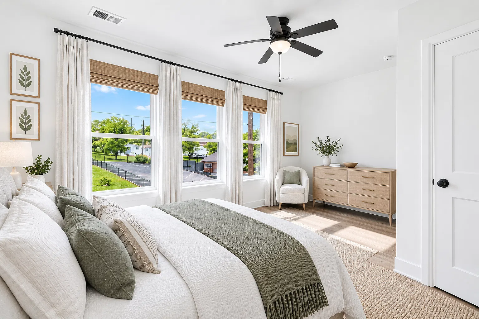 2 bed, 1.5 bath, 901 sqft, $1,650 — Photo 4