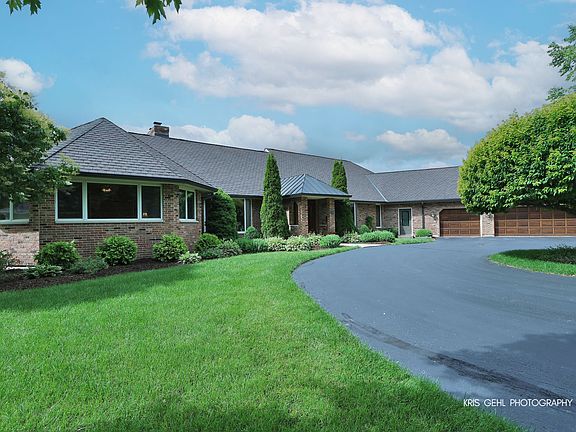 2nd image of 26639 N Longmeadow Cir