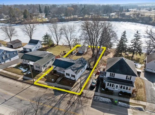 215 West Main STREET, Chilton, WI 53014