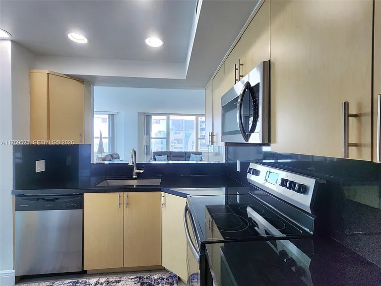 3505 S Ocean Dr #1014 — Photo 13