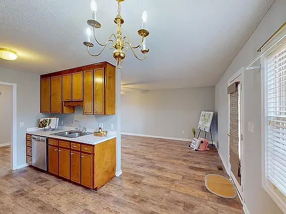 115 Stoneview Cir — Photo 20