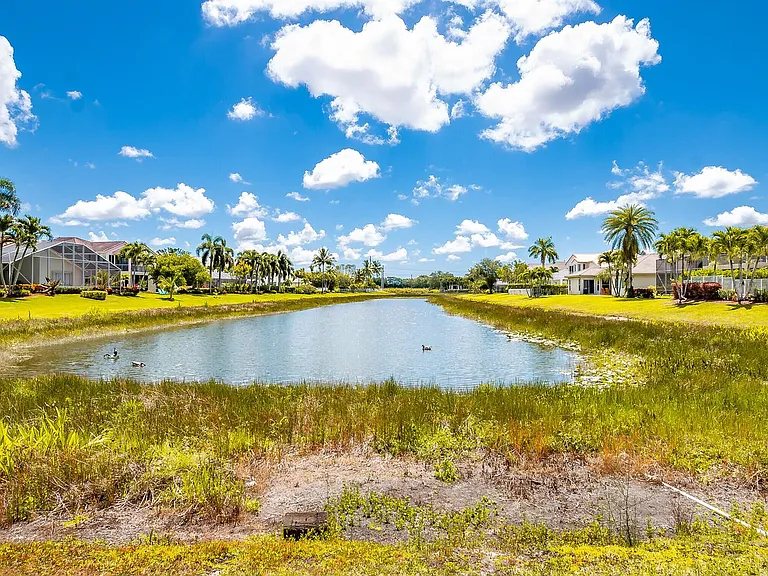4600 Mariners Cove Dr — Photo 29