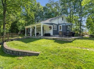 3 Sunrise Rd, Boonton, NJ 07005