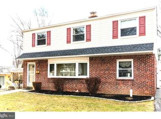 2042 Pleasant Ave, Glenside, PA 19038