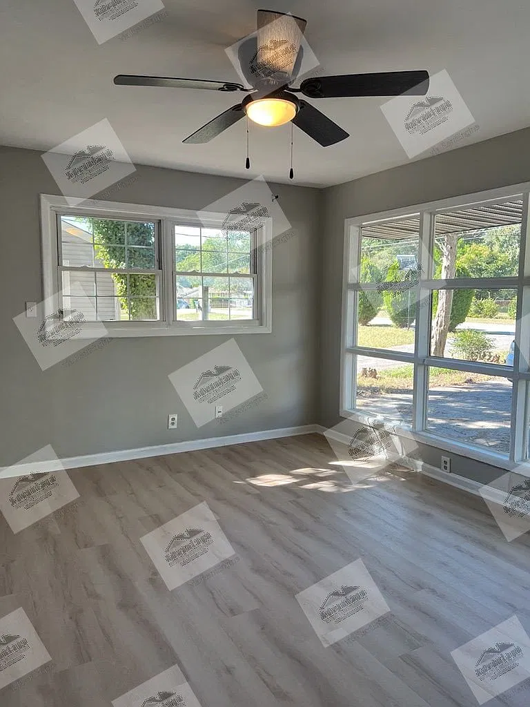 3 bed, 2.0 bath, 1617 sqft, $1,580 — Photo 2