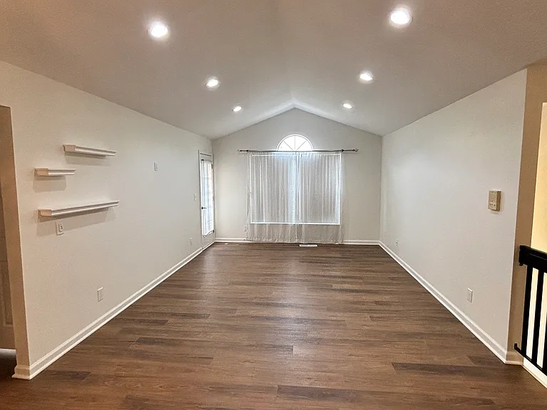 56040 Chesapeake Cir — Photo 1
