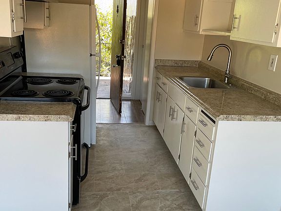 5th image of 525 Vera Ave APT 4