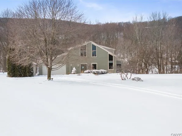 181 Crooked Lake Rd, Tully, NY 13159