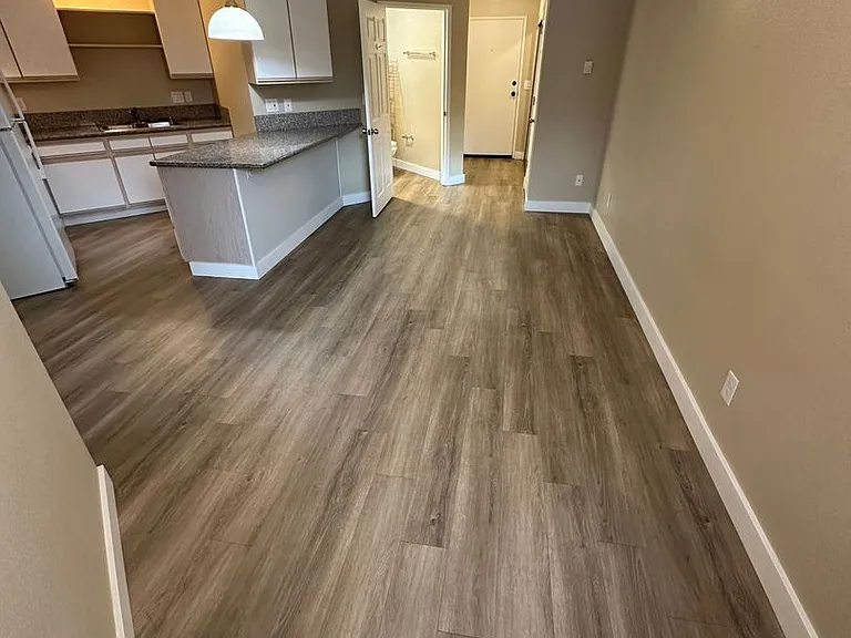 121 NW 21st St #23 — Photo 5