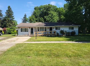 202 15th St, Marysville, MI 48040