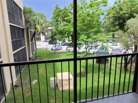 8005 SW 107th Ave, Miami, FL