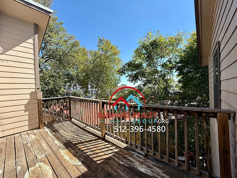 402 Fredericksburg St #16 — Photo 13