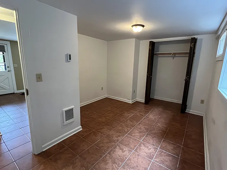 6915-6917 N Philadelphia Ave #6915 — Photo 24