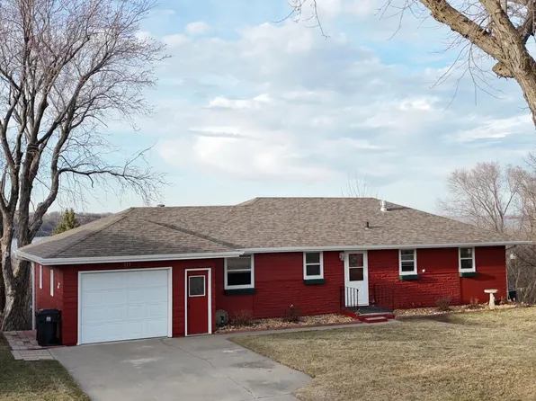 315 Lakeview St S, Lake Benton, MN 56149