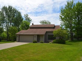 19799 Jamestown Cir, Strongsville, OH 44136