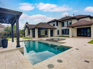 63 W Loftwood Cir, The Woodlands, TX 77382