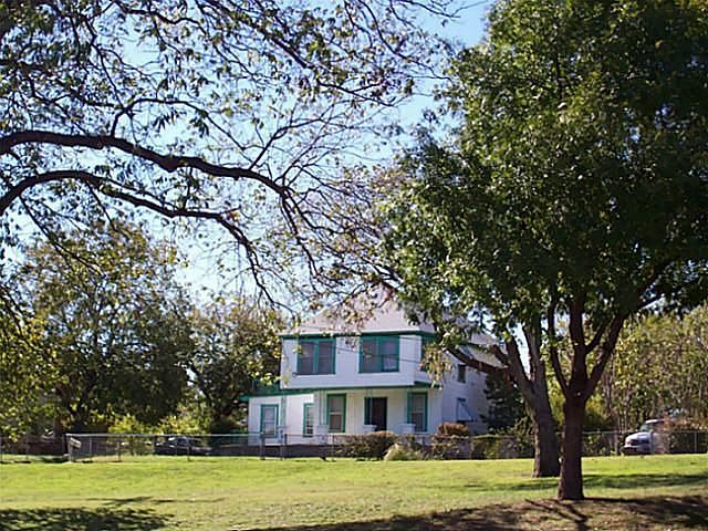 1st image of 3308 Lake Como Dr