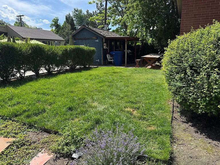 1014 E 2nd Ave — Photo 4