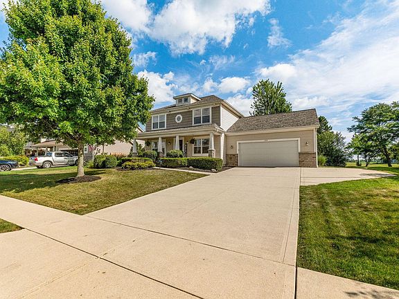 3rd image of 1315 Fox Run Dr