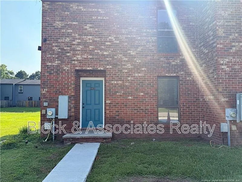1422 Tangora Ln