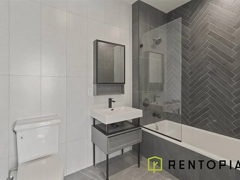411 Meeker Ave #605D — Photo 6
