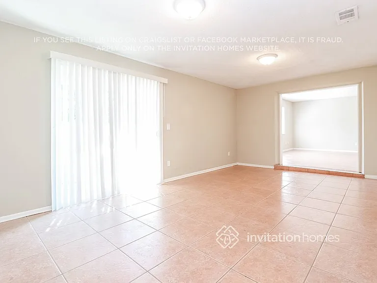 12111 92nd Way — Photo 3