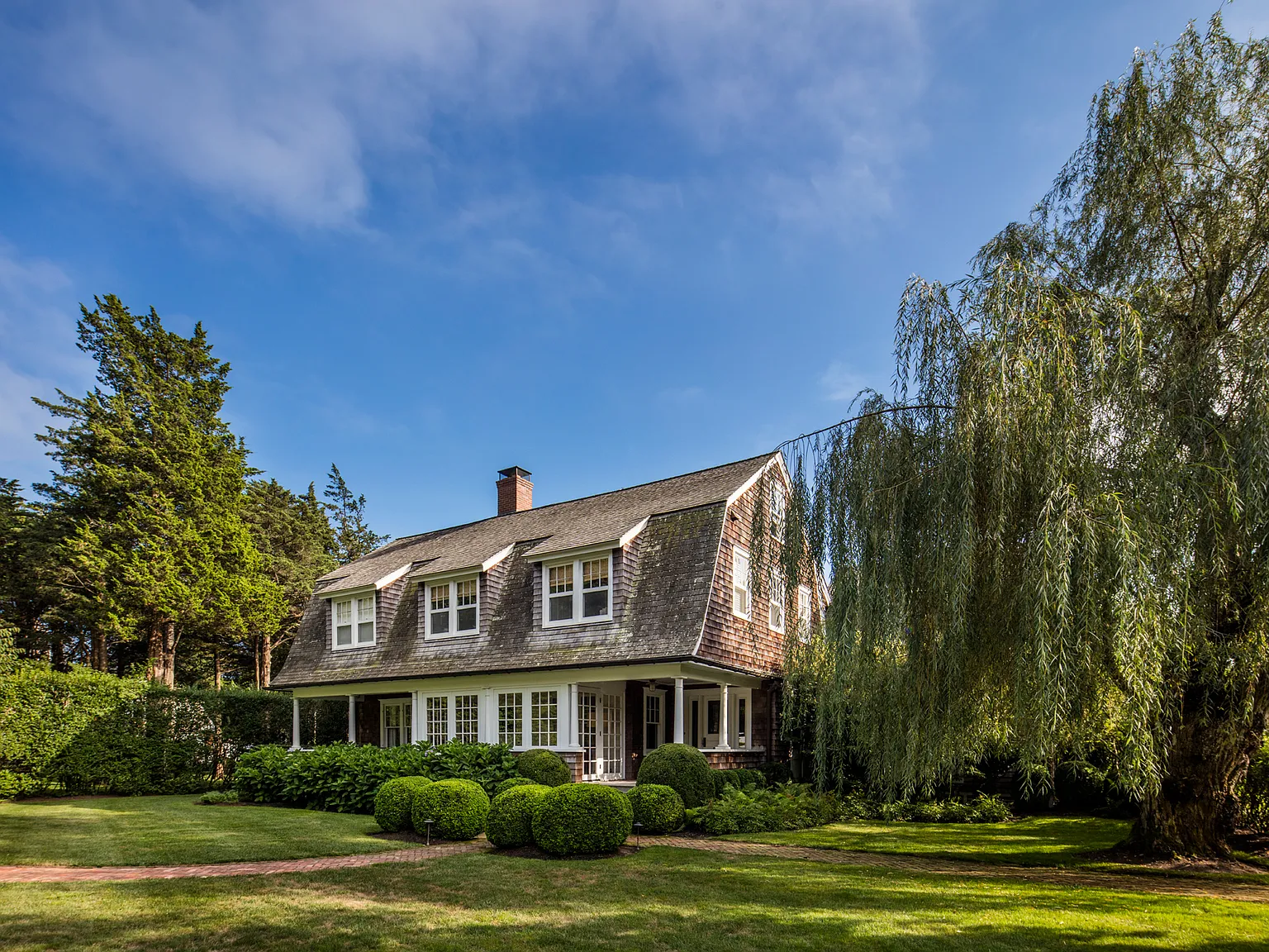 Huntting Lane Summer Chic - Triple-Mint, Designer Luxury — Photo 1