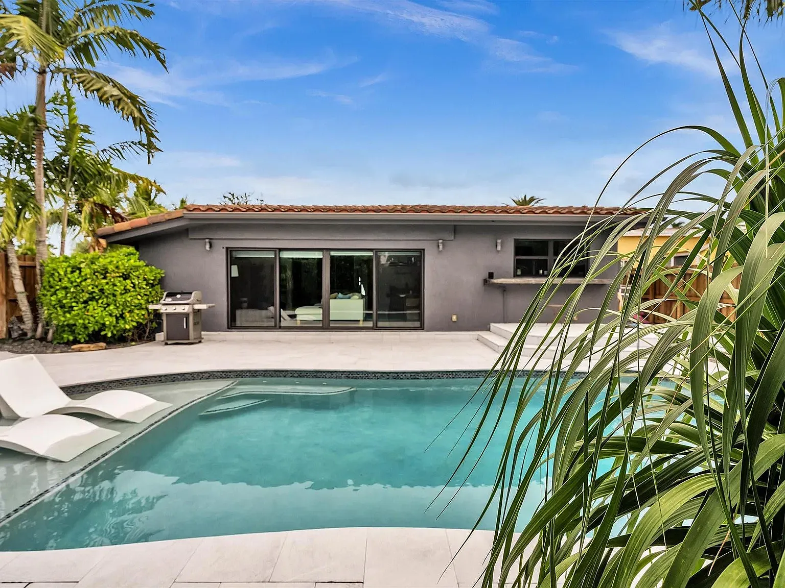 3 bed, 1962 sqft, $7,795 — Photo 4